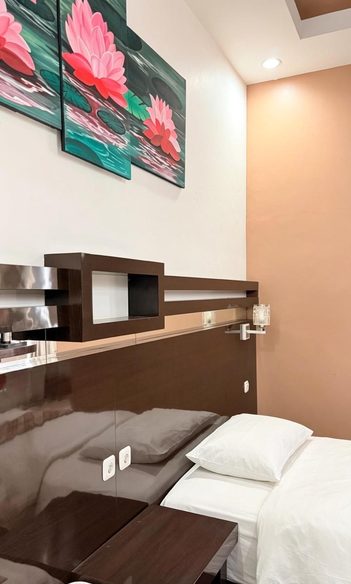 Deluxe Room Twin Bed